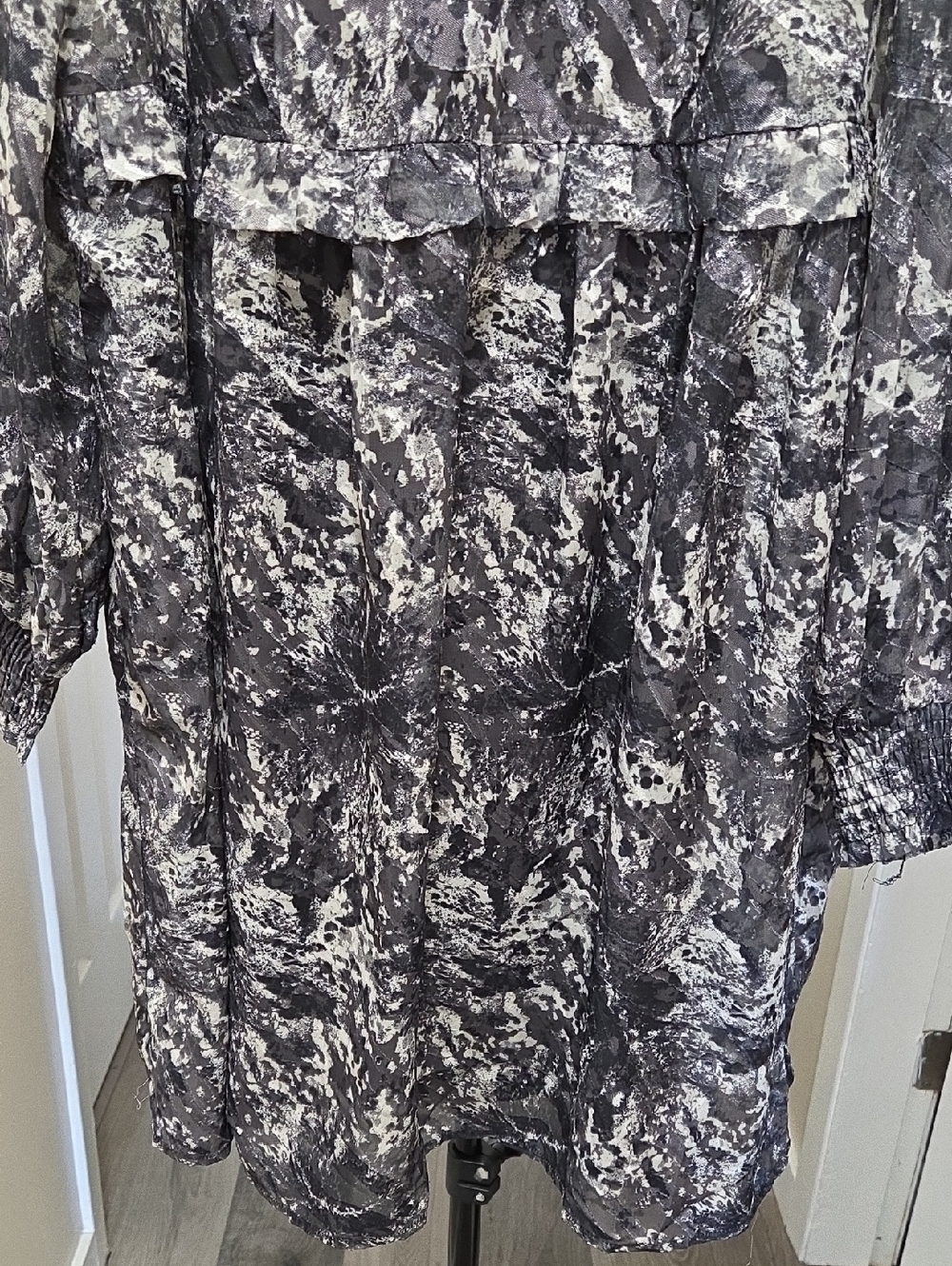 NWT Kaffe Black & White Marble Print Mesh Ruffle Dress 2-In-1 Sheer Sleeve - Picture 6 of 13